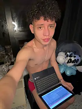 yoursexyjose webcam
