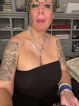 dieseldame1313 webcam