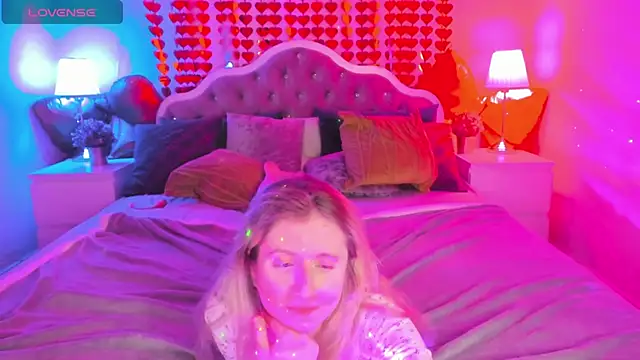 CamillaDreamer webcam