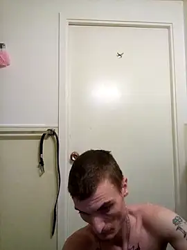 jizzyglizzy92 - Jizzyglizzy92's free webcam - UK Sex Cams