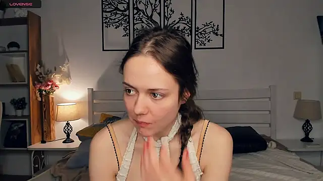 MalvinaTrafford webcam