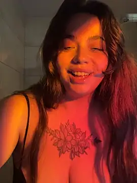 alirax - AliraX's free webcam - UK Sex Cams