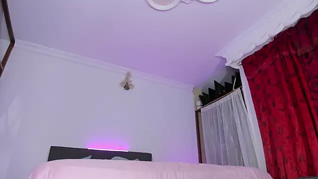 sexy-luna-star-ts webcam