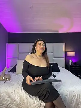 Samantha_Milf__ webcam