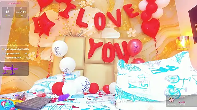 NahomiWalker_ webcam