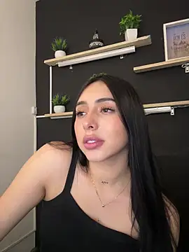 Webcam Model (isabella_jade)  is live.Free join now!