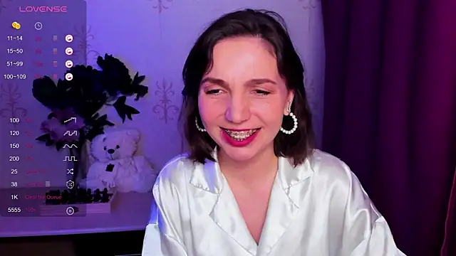 KindHazelHere_ webcam