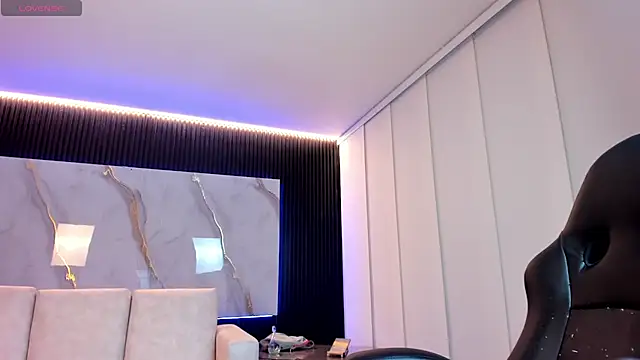 Alicee_Broownn webcam