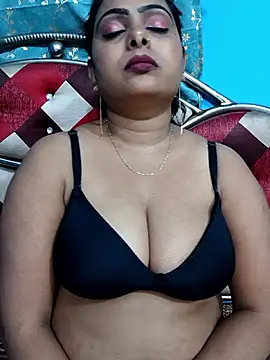 Webcam Model (horny_ria123)  is live.Free join now!