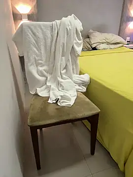 CasadoLutadorBigStuds webcam