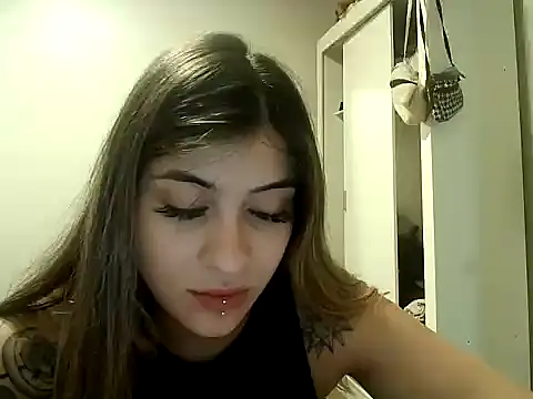Becca_B webcam