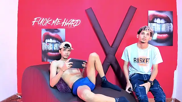 YOUNG_BOYS_HELL webcam