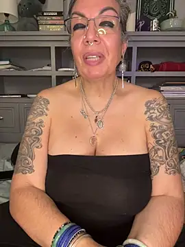 dieseldame1313 webcam