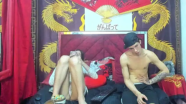 Pride_couple webcam