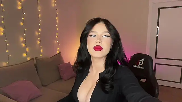 mistress_of_hearts webcam