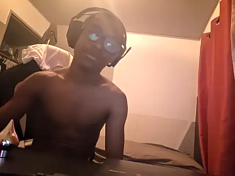 hormoneactivated webcam