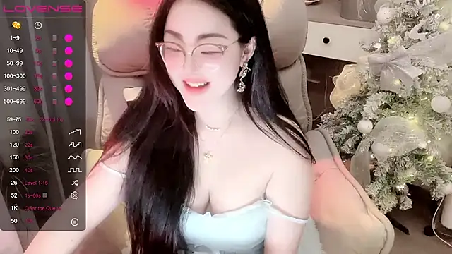 Monica-666888- webcam