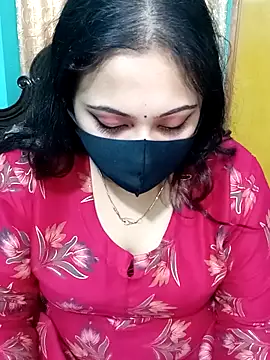 Webcam Model (Porimoni22)  is live.Free join now!