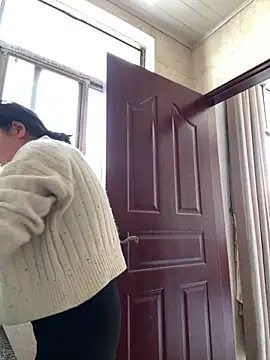 美女daaqnn在线直播