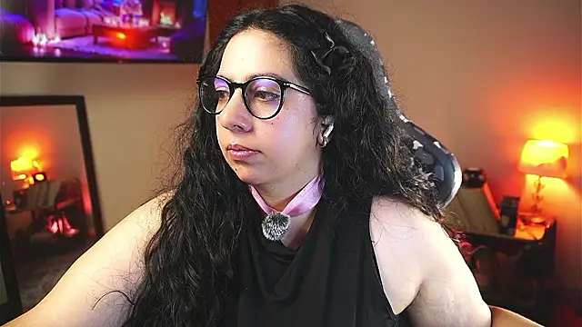 coraline_latin webcam