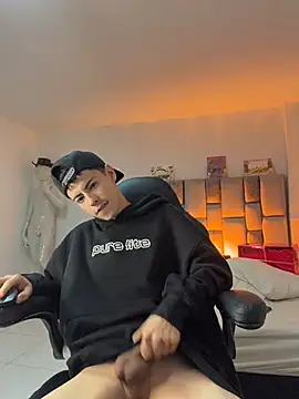 sebastian_reed (M young) - hot Sebas