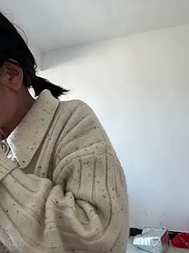 美女daaqnn在线直播