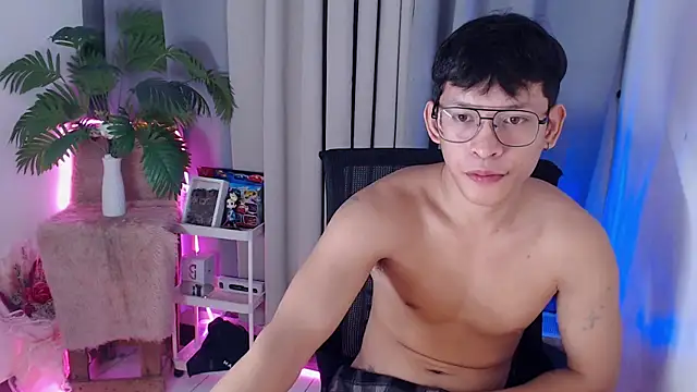 pinkcock_froi2305 webcam