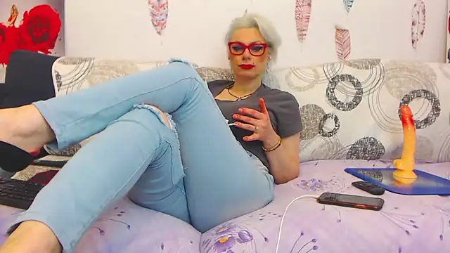 Playful_Goldie_WOW__ webcam