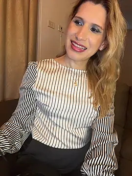 milablossom-with-pussy webcam