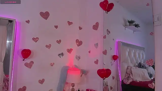 Darlyn_tenderhot__ webcam