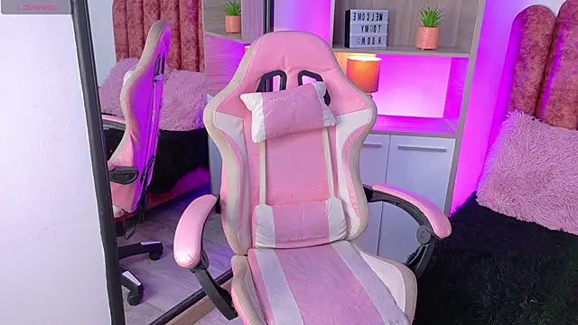 Valery_Jones1 webcam