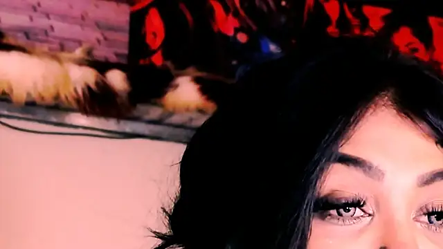 indian_dreamgirl webcam