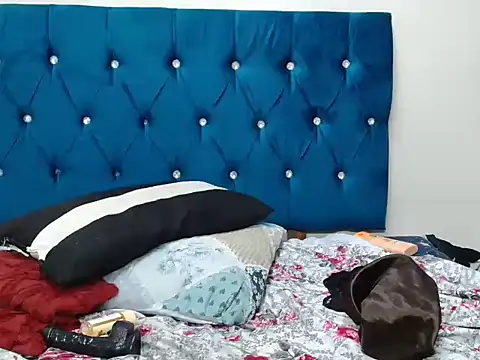 SexyDarkLadyXxx webcam