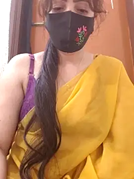 Webcam Model (Saanvi-Sen)  is live.Free join now!