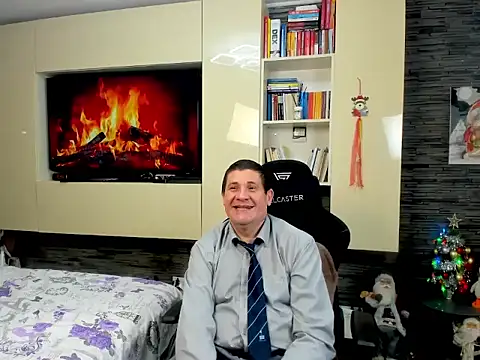 SpartacusDaddy48 webcam