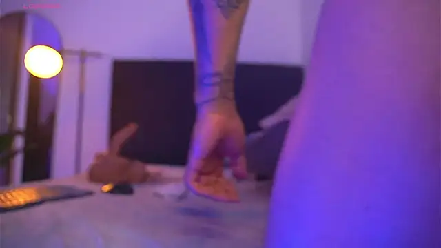 muscle_boyhorny webcam