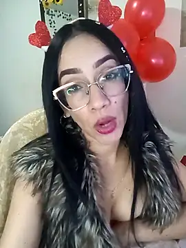 Webcam Model (YaraDuartee)  is live.Free join now!