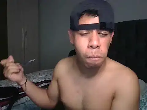 WILD_BIGCOCK35 webcam