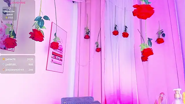 NicoleMadrird webcam