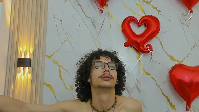 KittyStarmorbid webcam