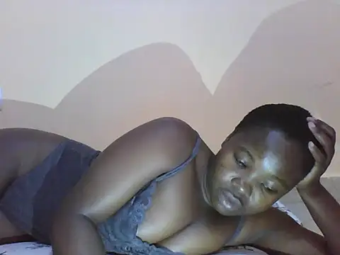 Hot_naughtybeb webcam