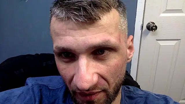 sexyhotstud12 webcam