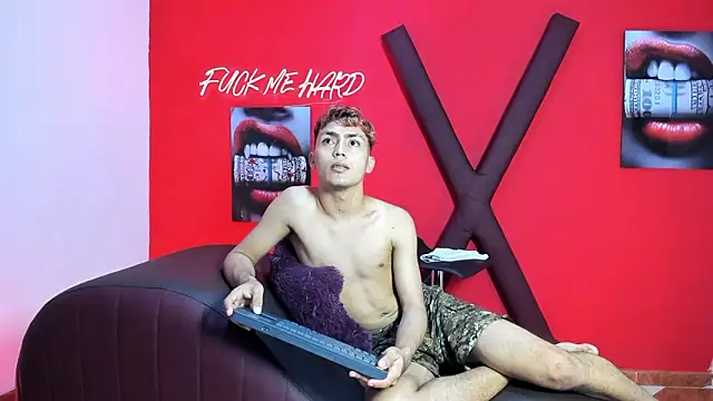 AVENGER_BOYS2026 webcam