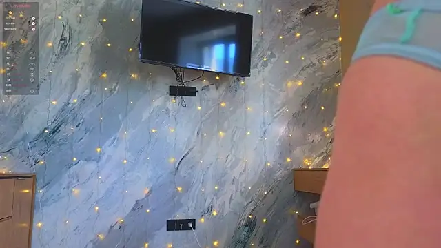 miss_bubbles_ webcam