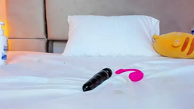 isabel_sofiaa webcam