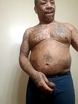 yellowwetfox - Yellowwetfox's free webcam - UK Sex Cams