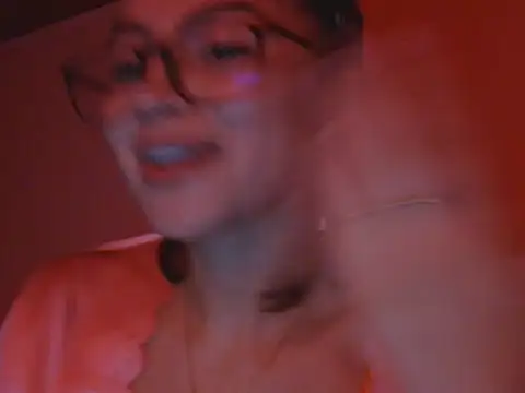 oriannawolf - OriannaWolf's free webcam - UK Sex Cams