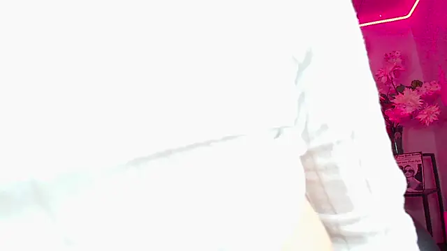 Andrex_Joness webcam