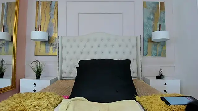 RosaliaMontero webcam