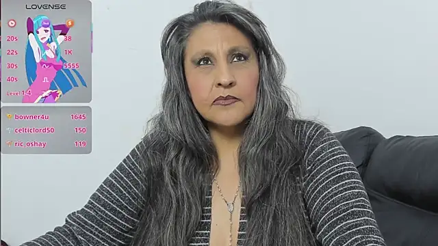 merlyna_goldens webcam